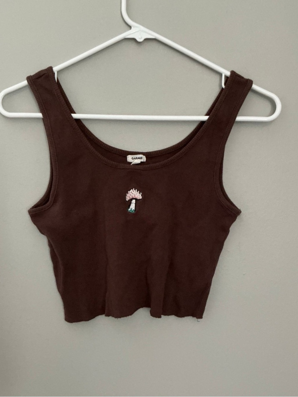 Garage Brown Ribbed Tank with Mushroom Patch size large